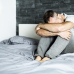 Allt om Peyronies sjukdom – behandling vid krokig eller böjd penis